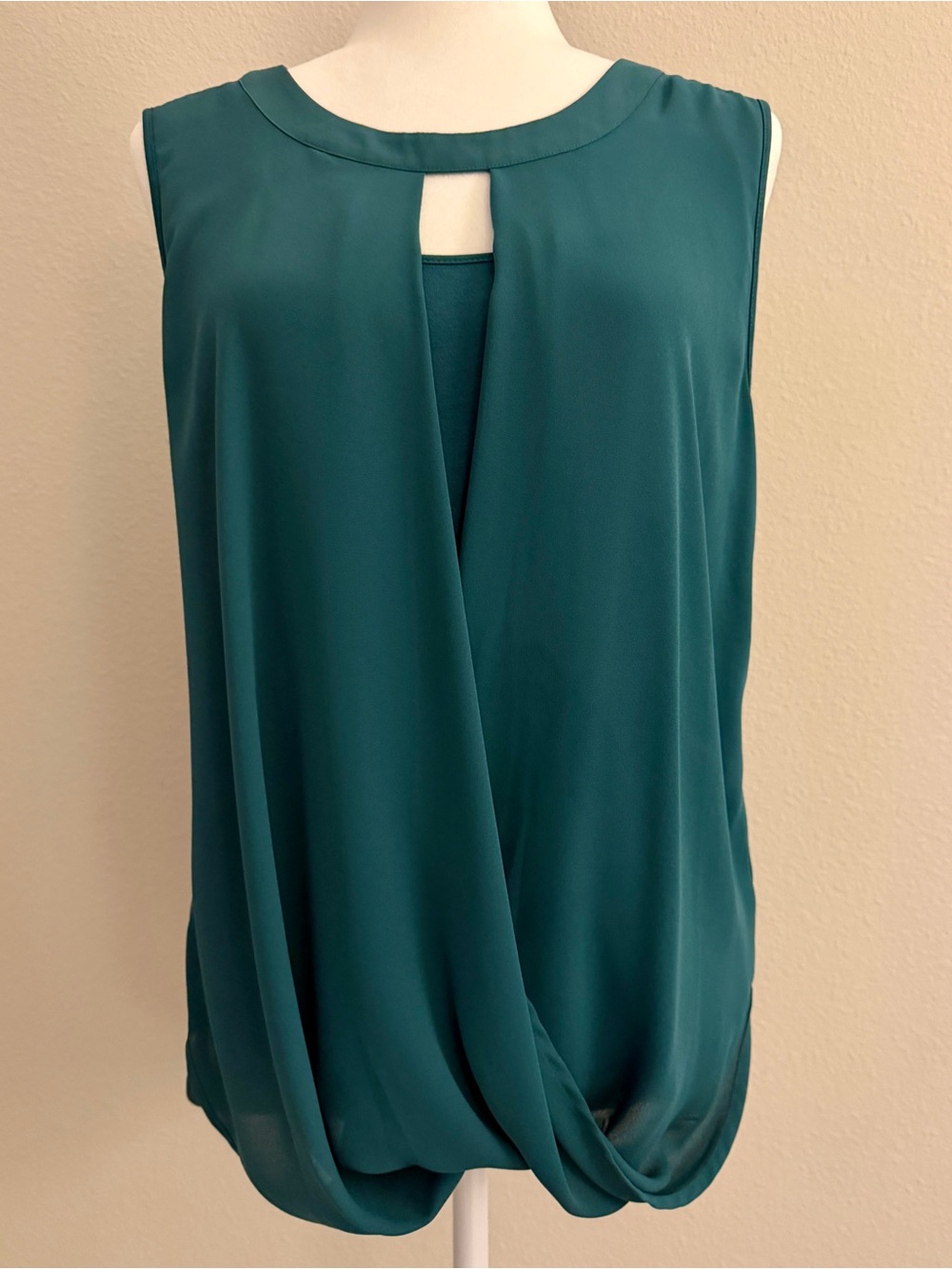 41 Hawthorn Clearwater Green Surplice Sleeveless Blouse Size L - EUC